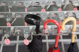 Regenschirm-Schließfach